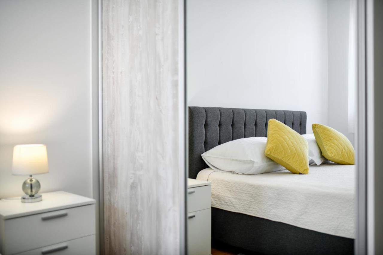 Modern Apartment For 2025' Vacation In Zadar Exterior photo
