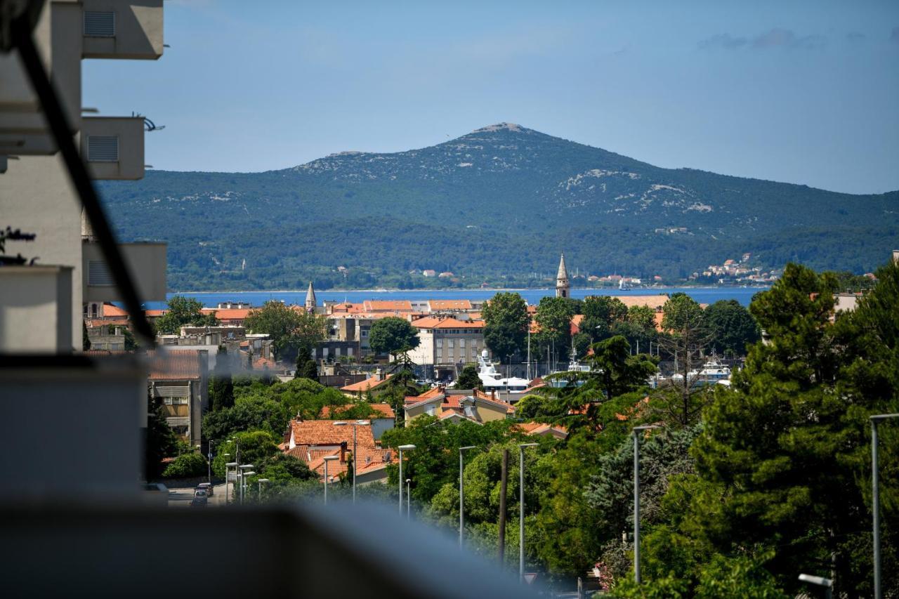 Modern Apartment For 2025' Vacation In Zadar Exterior photo