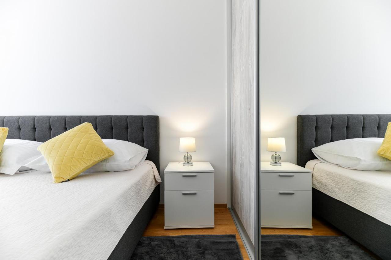 Modern Apartment For 2025' Vacation In Zadar Exterior photo