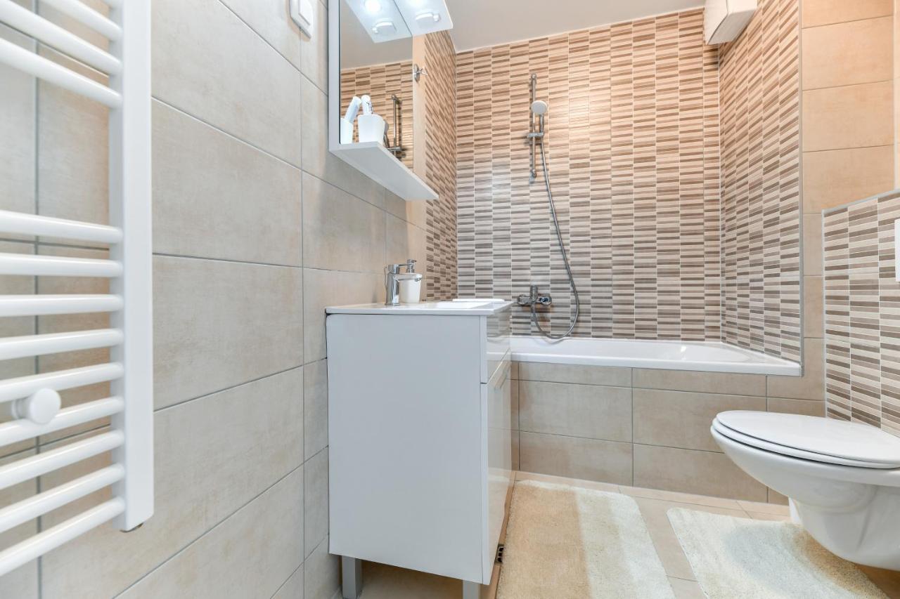 Modern Apartment For 2025' Vacation In Zadar Exterior photo