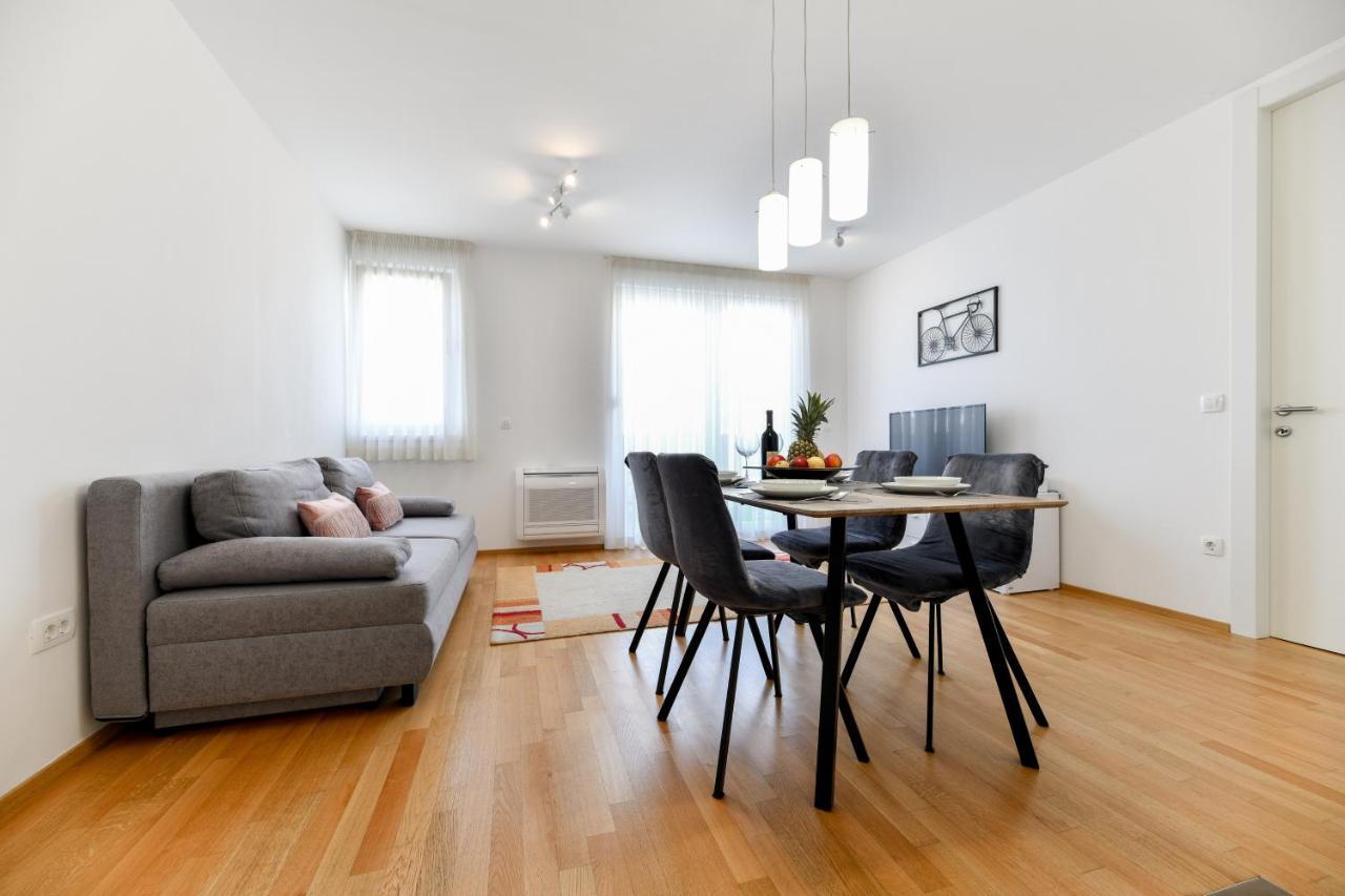 Modern Apartment For 2025' Vacation In Zadar Exterior photo